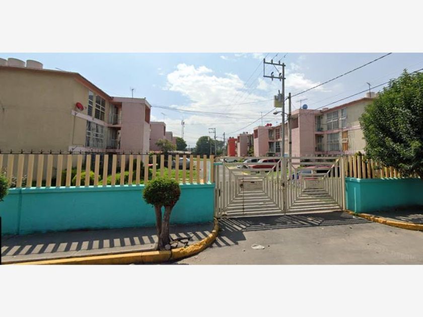 venta Casa en Ixtapaluca Centro, Ixtapaluca (MX22-MO4537)