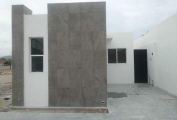Casa en  Periférico Ejército Mexicano, Chapala Oriente, Gómez Palacio, Durango, 35025, Mex