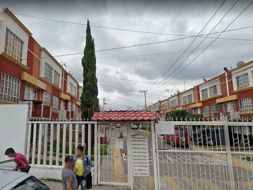 venta Casa en Los Héroes Tecamac, Tecámac (EB-HM3373s)