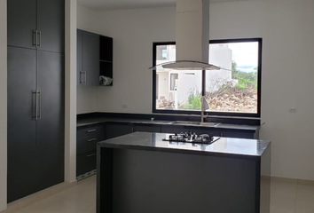 Casa en condominio en  Avenida 21, Villas Cholul, Mérida, Yucatán, 97305, Mex