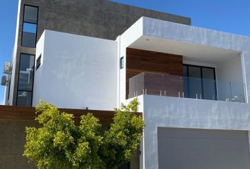 Casa en  Hacienda Agua Caliente, Tijuana
