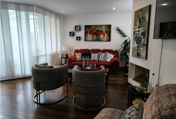 Apartment for rent in Santa Barbara Norte, Bogotá