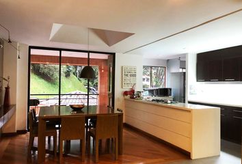 Apartamento en  El Tesoro, Medellín