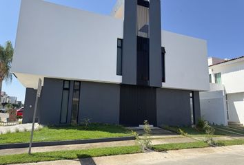 Casa en  Calle Belesar 1513, Fracc Nueva Galicia Residencial, Tlajomulco De Zúñiga, Jalisco, 45645, Mex