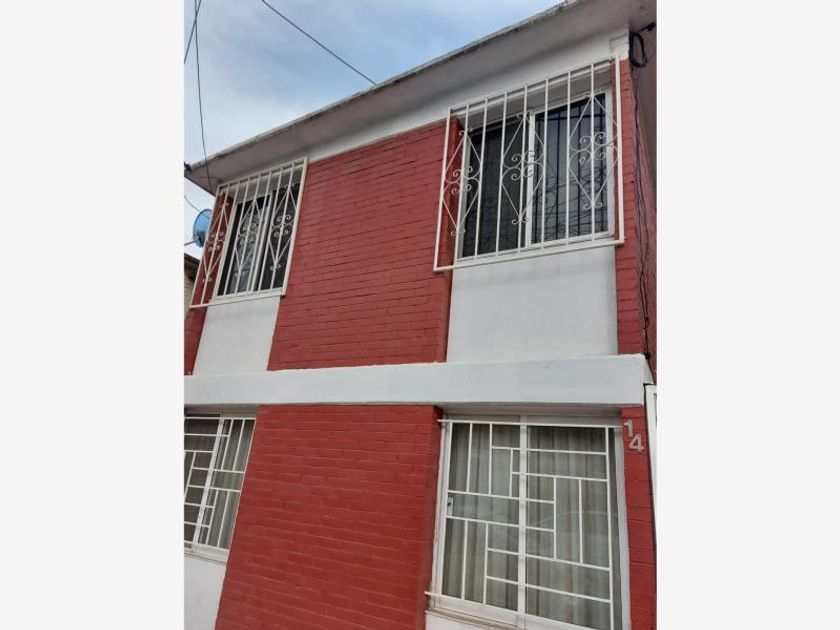 venta Casa en Evolución, Nezahualcóyotl (MX22-MV3407)