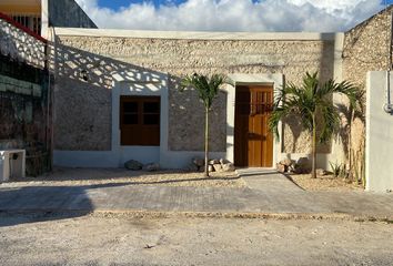 Casa en  Calle 77a, Vicente Solis, Mérida, Yucatán, 97180, Mex