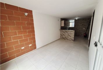 Casa en  Calle 64ag, Casas De San Maritn, San Cristóbal, Medellín, Valle De Aburrá, Antioquia, Rap Del Agua Y La Montaña, 050036, Colombia