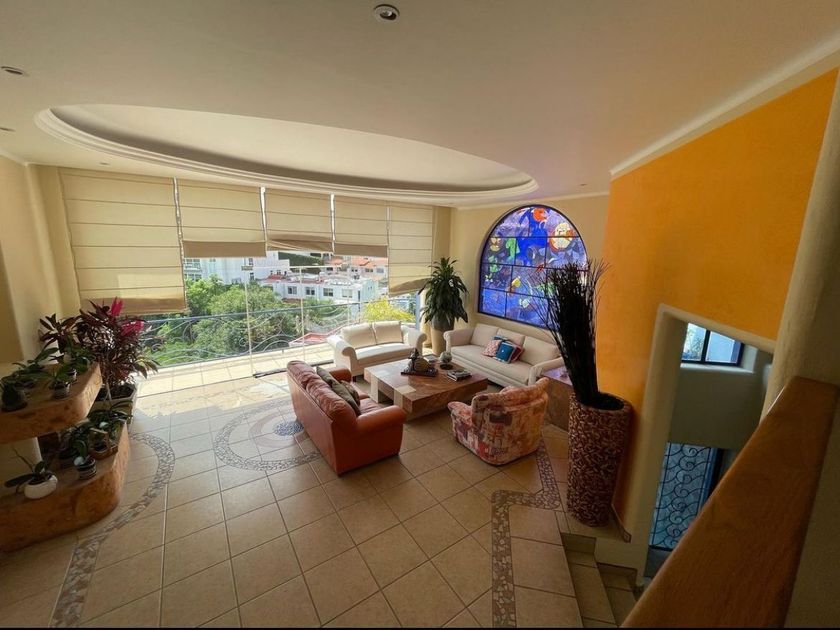 renta Casa en Loma Real, Zapopan, Zapopan, Jalisco (EB-LF2112r)