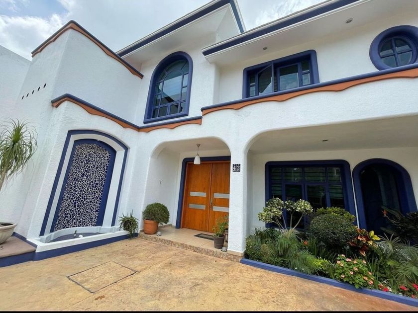 renta Casa en Loma Real, Zapopan, Zapopan, Jalisco (EB-LF2112r)