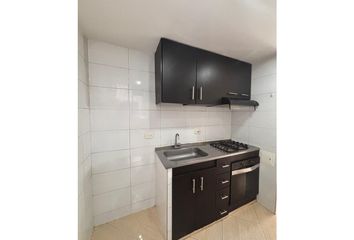 Apartamento en Avenida Carrera 72, Nueva Marsella, Upz Américas, Localidad Kennedy, Bogotá, Bogotá, Distrito Capital, Rap (especial) Central, 110831, Colombia