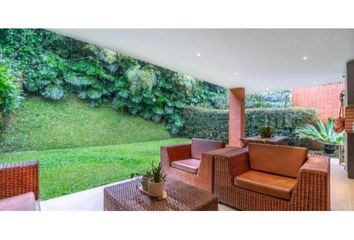 Casa en Transversal Superior, Comuna 14 - El Poblado, Perímetro Urbano Medellín, Medellín, Valle De Aburrá, Antioquia, Rap Del Agua Y La Montaña, 050022, Colombia