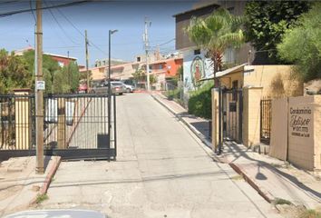 Casa en condominio en  Calle General Felipe Ángeles, Fracc El Dorado Residencial, Tijuana, Baja California, 22235, Mex