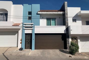 Casa en  Fraccionamiento Las Quintas, Culiacán