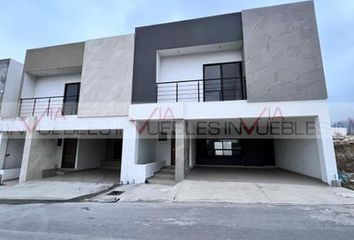 Casa en  Mitras Poniente, García, Nuevo León, Mex