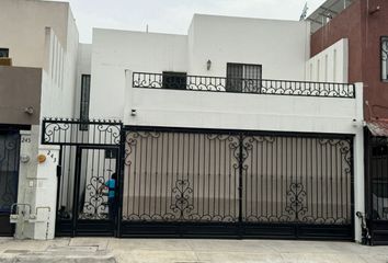 Casa en  Cerradas De Bugambilias, Guadalupe, Nuevo León