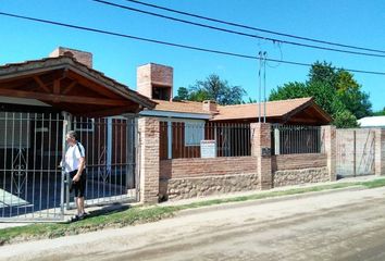 Casa en  Calle Fray Luís Beltrán, Villa Cura Brochero, San Alberto, Córdoba, Arg