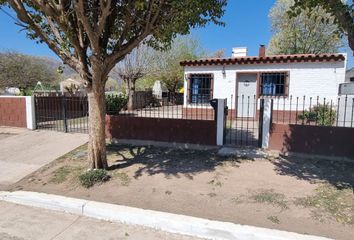 Casa en  Avenida General San Martín, Cosquín, Punilla, Córdoba, Arg