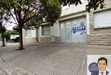 Casa en  Calle Luiggi Ingeniero 623, Bahía Blanca, Provincia De Buenos Aires, Arg