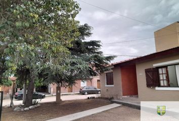 Casa en  Calle Los Pinos, Mina Clavero, San Alberto, Córdoba, Arg
