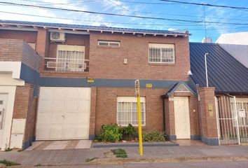 Casa en  Calle Lavalle 716, Bahía Blanca, Provincia De Buenos Aires, Arg