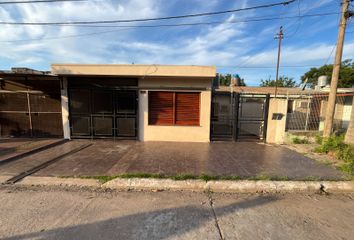 Casa en  Calle Juan Bautista Alberdi 40, Resistencia, San Fernando, H3506, Chaco, Arg