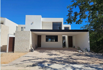 Casa en condominio en  Avenida Natura, Cholul, Mérida, Yucatán, 97305, Mex