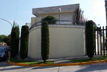 Casa en  Lomas De Tecamachalco Sección Bosques I Y Ii, Huixquilucan