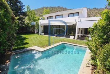 Casa en  Lo Barnechea, Provincia De Santiago