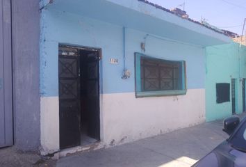 Casa en  Calle Juan De Dios Robledo 1843, Vicente Guerrero, Guadalajara, Jalisco, 44330, Mex