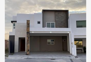 Casa en fraccionamiento en  Calle Real De Andalucía 207, Residencial Los Reales, Saltillo, Coahuila De Zaragoza, 25253, Mex