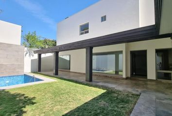 Casa en  Jardines Del Valle, San Pedro Garza García