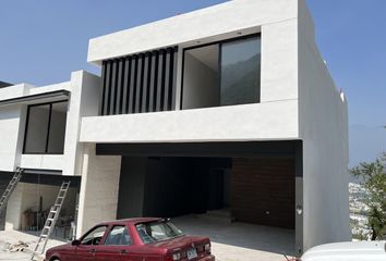 Casa en  La Rioja Privada Residencial 1era. Etapa, Monterrey