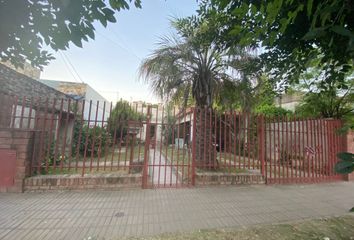 Casa en  Las Flores, Rosario