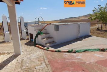 Chalet en  Santa Cruz De Mudela, Ciudad Real Provincia