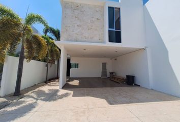 Casa en condominio en  San Carlos, Mérida, Yucatán, Mex