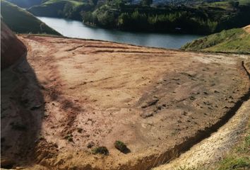 Lote de Terreno en  Guatapé, Antioquia