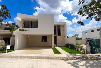 Casa en condominio en  Calle 18 108-108, Cholul, Mérida, Yucatán, 97305, Mex