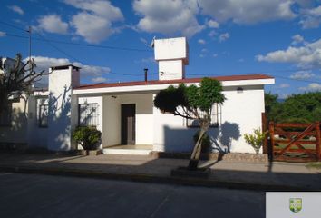 Casa en  Avenida Poeta Agüero, Villa Cura Brochero, San Alberto, Córdoba, Arg