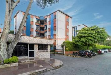 Apartamento en  Ciudad Los Álamos, Cali