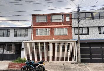 Apartamento en  La Gloria Baja, Bogotá