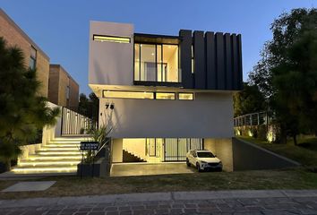 Casa en  Avenida Universidad, La Mesa De La Coronilla, Zapopan, Jalisco, 45115, Mex