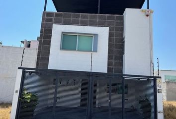 Casa en  Calle Sendero Del Campanario 15, Milenio Tercera Sección, Santiago De Querétaro, Querétaro, 76060, Mex