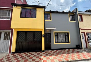 Casa en  Montevideo Occidente, Bogotá