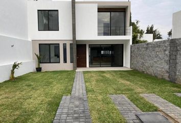 Casa en  Pueblo Santa María Ahuacatitlán, Cuernavaca, Morelos