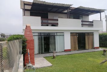 Casa en  Lurin, Lima