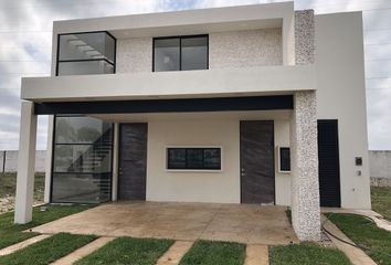 Casa en condominio en  Temozon, Mérida, Yucatán