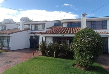 Casa en  La Calleja, Bogotá