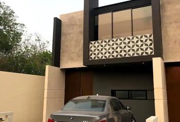 Casa en  Calle 21, Chuburna De Hidalgo, Mérida, Yucatán, 97205, Mex