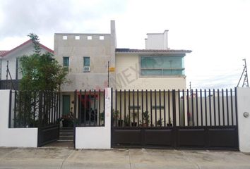 Casa en  Villa Guerrero, Estado De México
