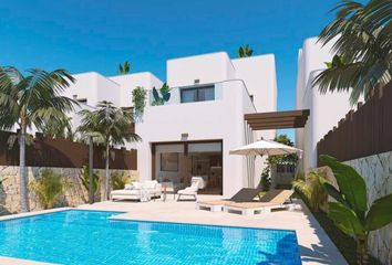 Chalet en  Mil Palmeras, Alicante Provincia